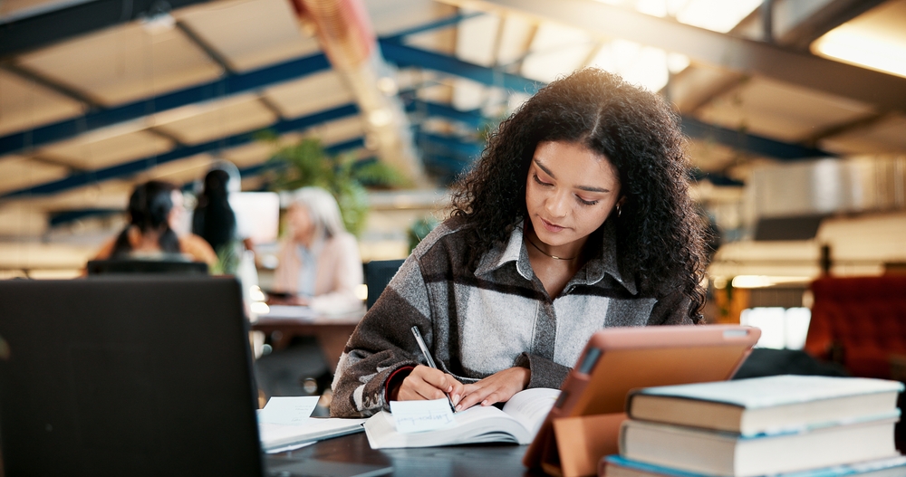 Why Online Degrees Are Becoming the Smartest Path to Career Growth
