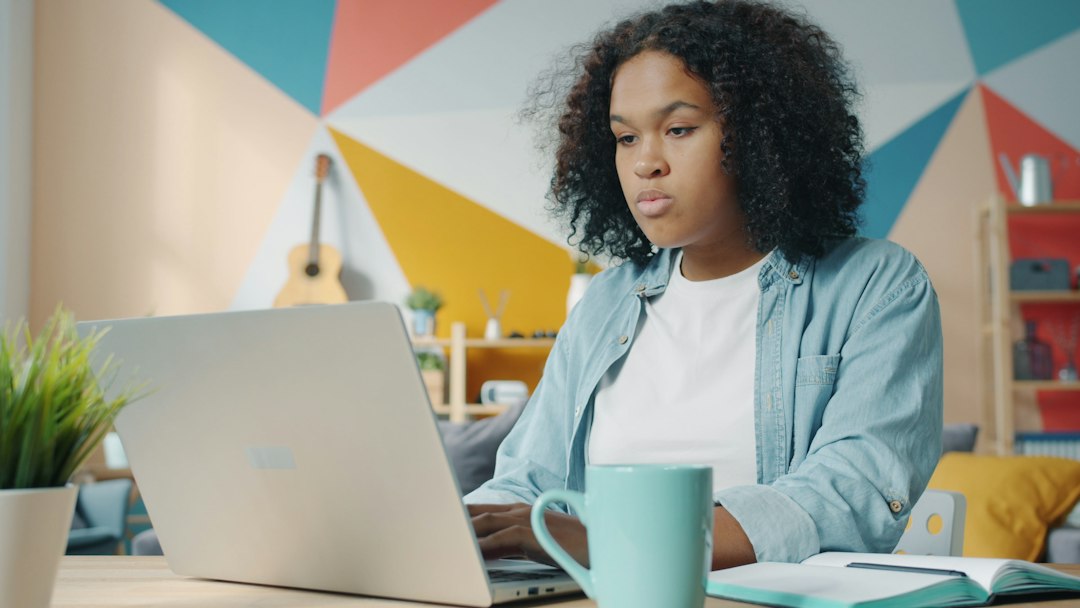 What to Consider Before Enrolling in Online Degree Programs